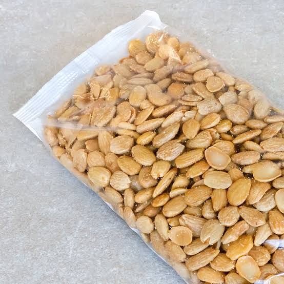 Premium Almonds Fried in Oil - 1kg