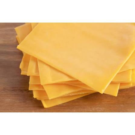 Sliced Coloured Cheddar Cheese – 1kg